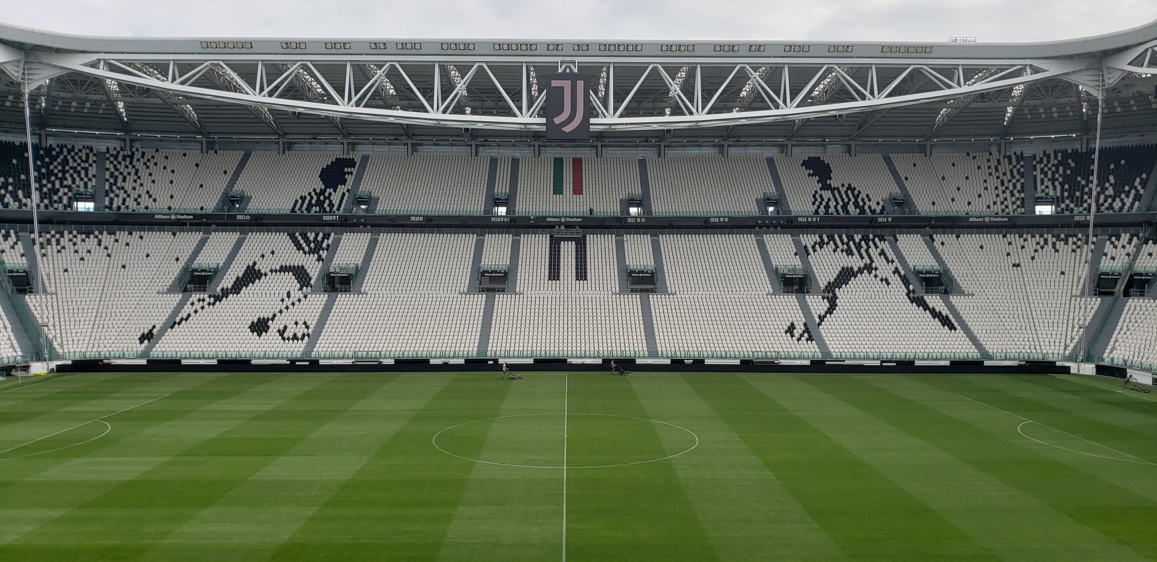 The Juventus field in the Allianz stadium.